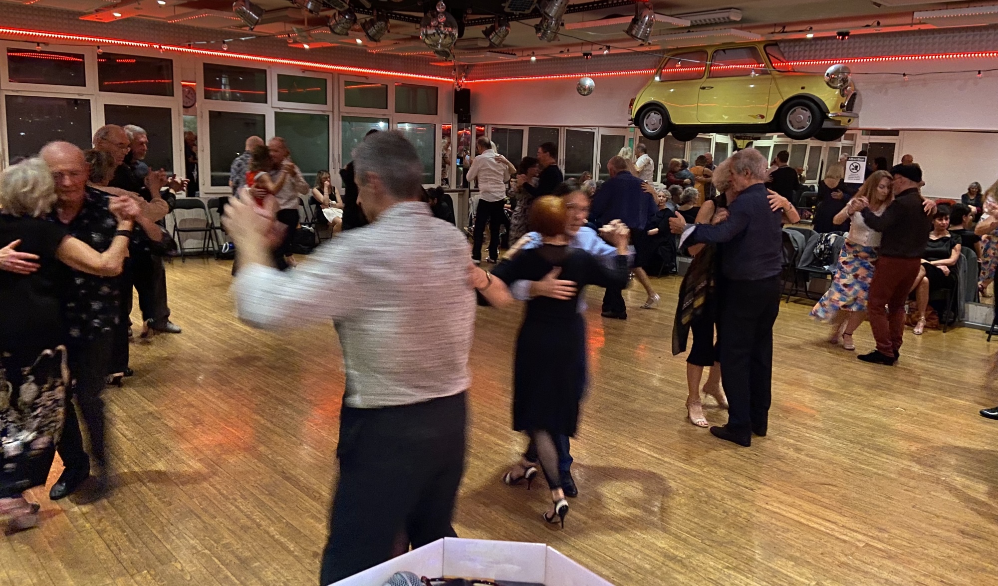 Salle Swing Folies reduct